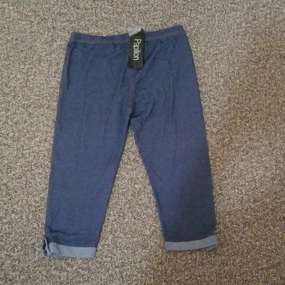 Legging Shorts - Picture 2 of 4